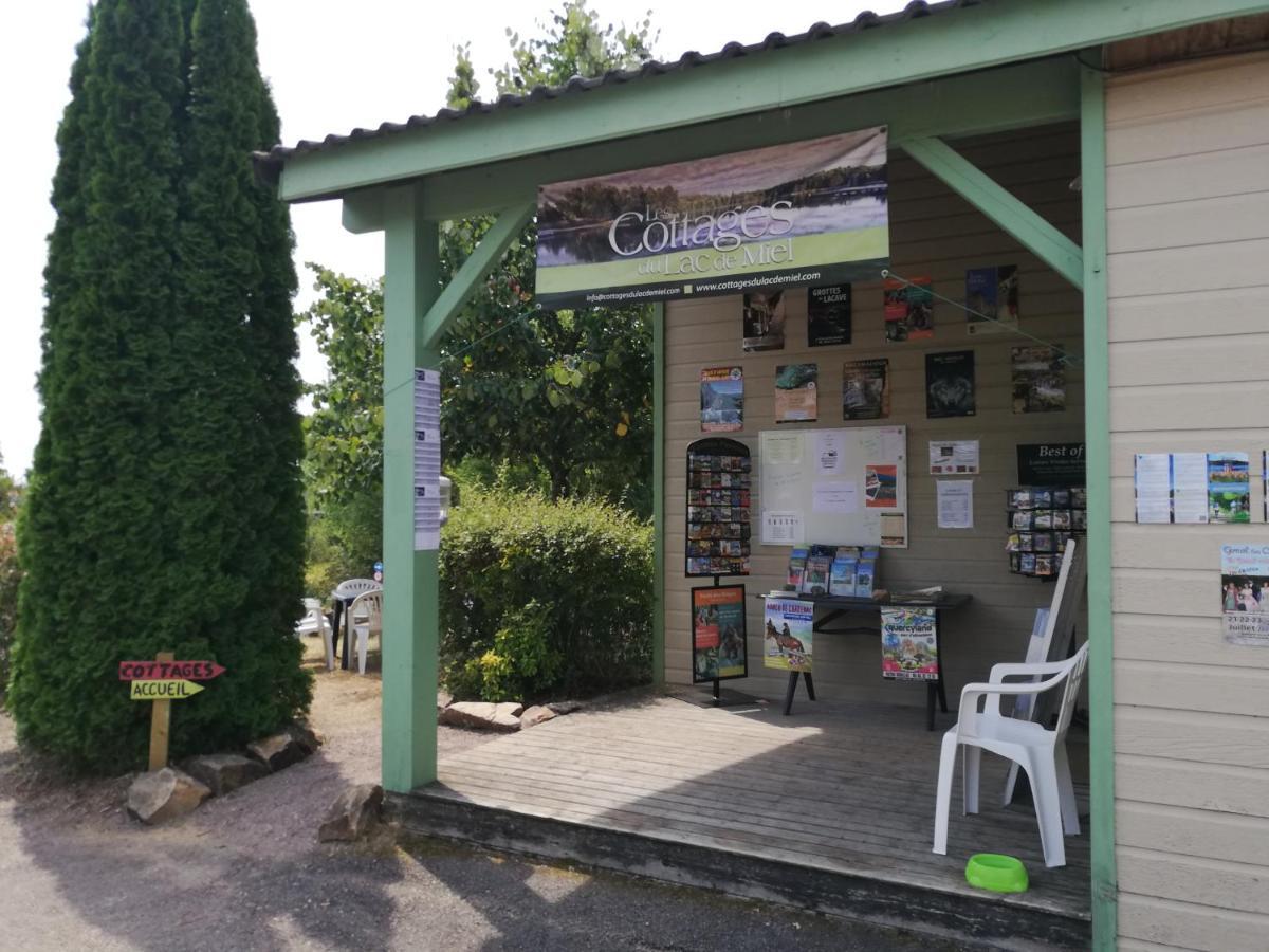 Cottages Du Lac De Miel Beynat Esterno foto