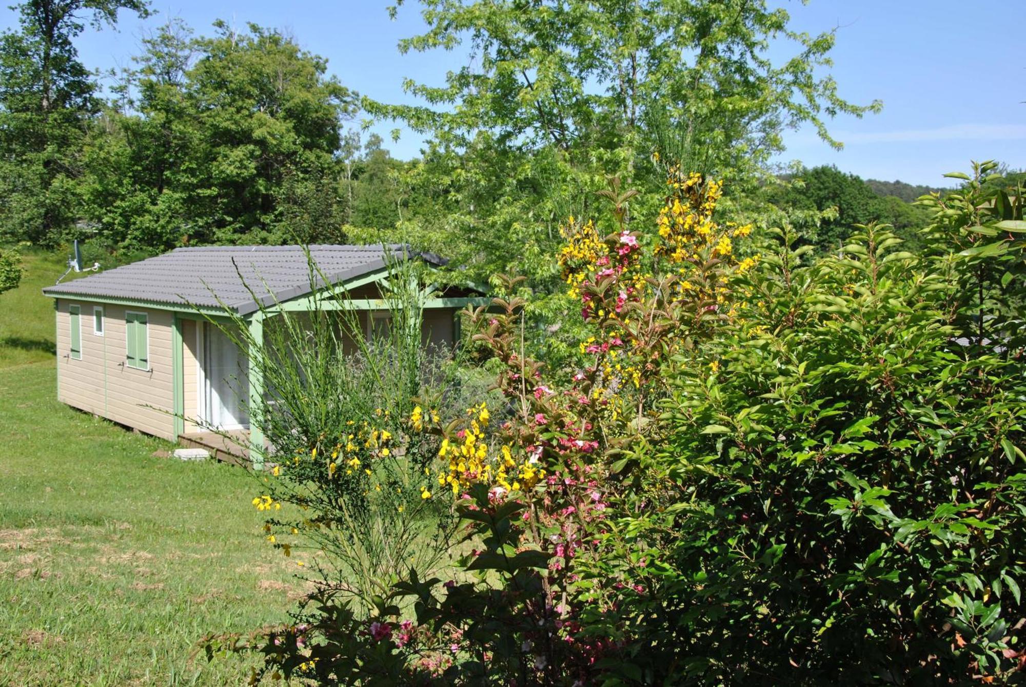 Cottages Du Lac De Miel Beynat Camera foto
