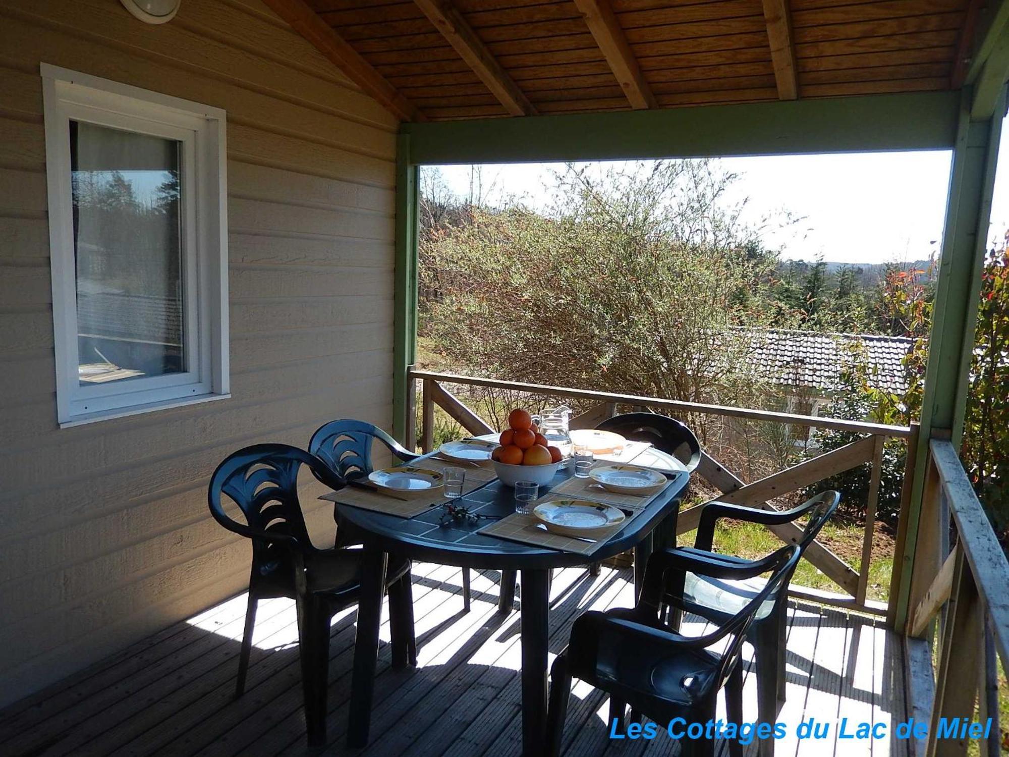 Cottages Du Lac De Miel Beynat Esterno foto